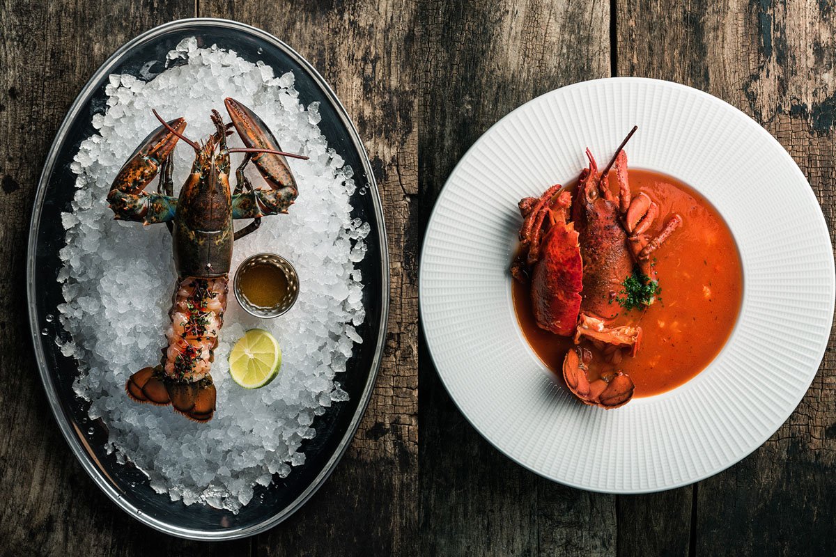 В заведении предлагают два блюда из лобстера по цене одного В заведении предлагают два блюда из лобстера по цене одного