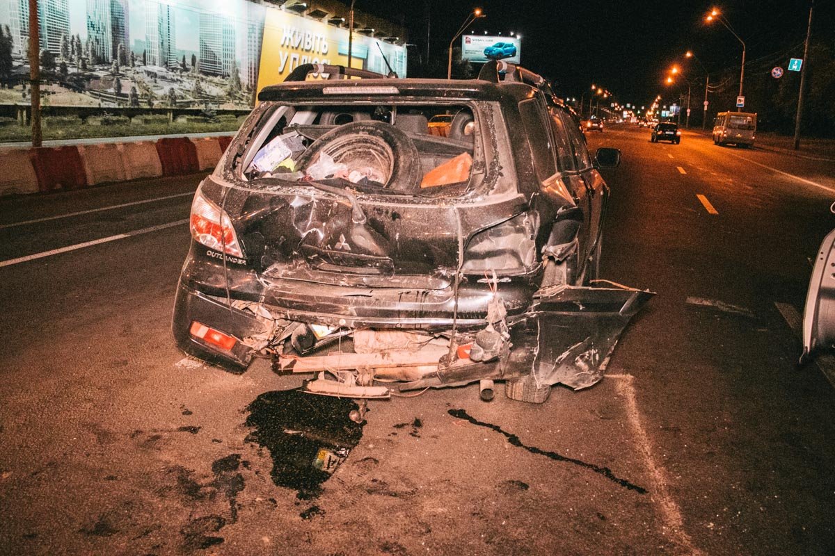 В результате пострадал пассажир Outlander В результате пострадал пассажир Outlander