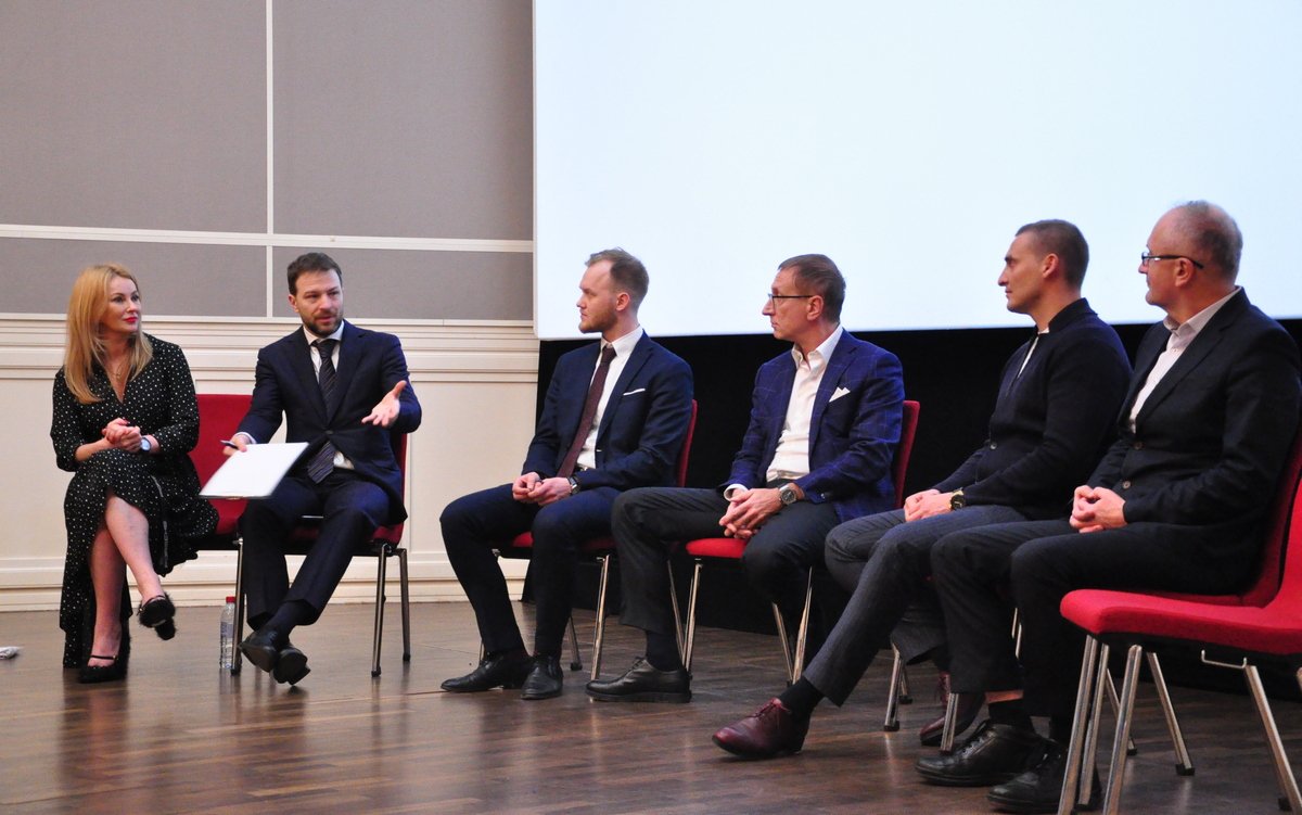 Дискуссии и лекции в течение двух дней будут затрагивать исключительно тему освещения истории