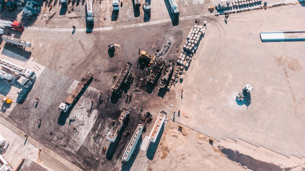 Сейчас на территории объекта ликвидируют последствия Сейчас на территории объекта ликвидируют последствия