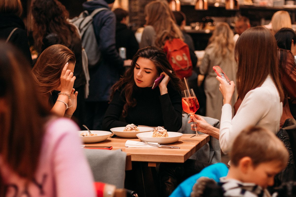 С самого начала работы Kyiv Food Market привлекает немало людей