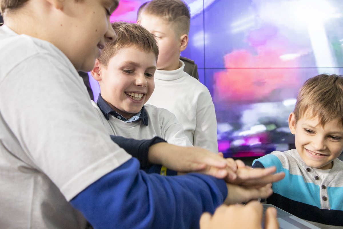 Впервые в истории Земли в космос запустили реальное послание инопланетянам Впервые в истории Земли в космос запустили реальное послание инопланетянам