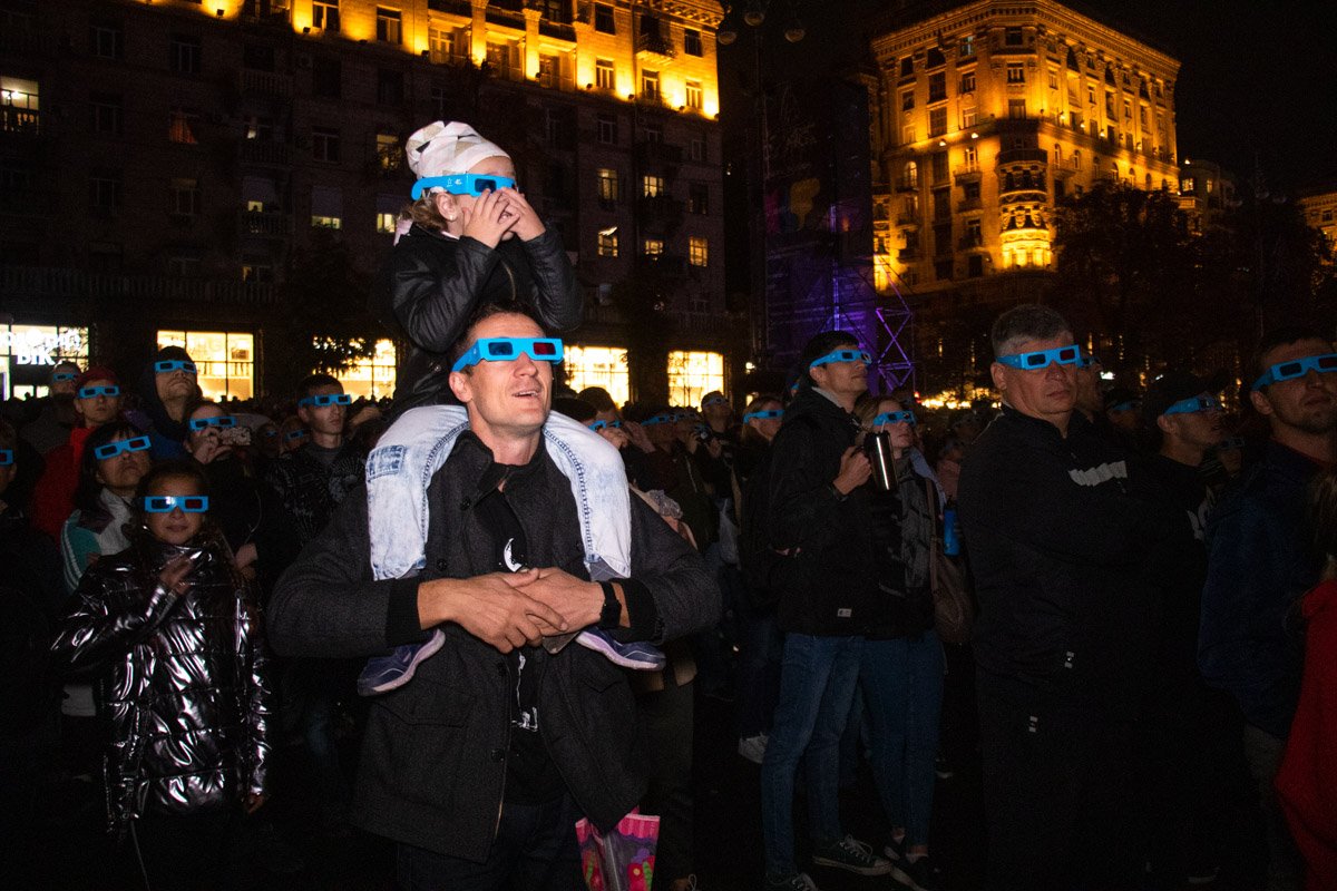 На суд многочисленной публики авторы представили несколько десятков работ На суд многочисленной публики авторы представили несколько десятков работ