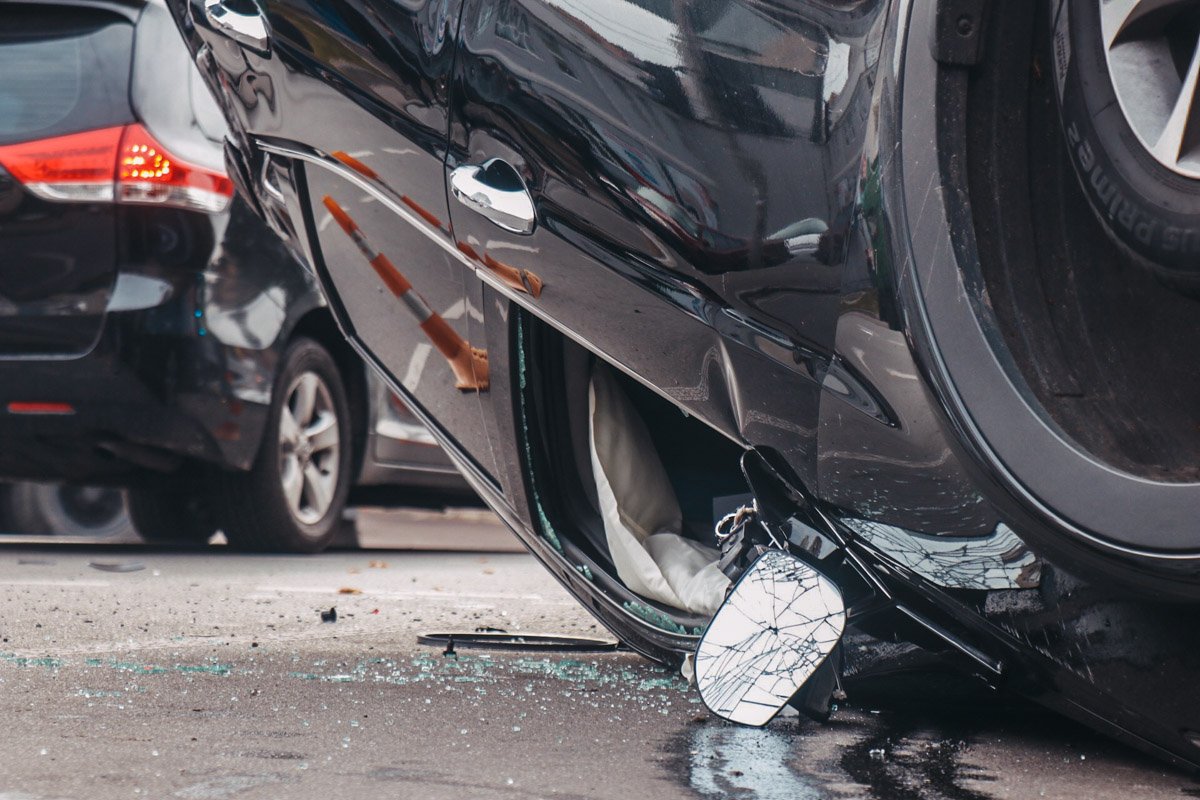 В салоне обеих машин сработали подушки безопасности, потому водители и пассажиры не получили серьезных травм