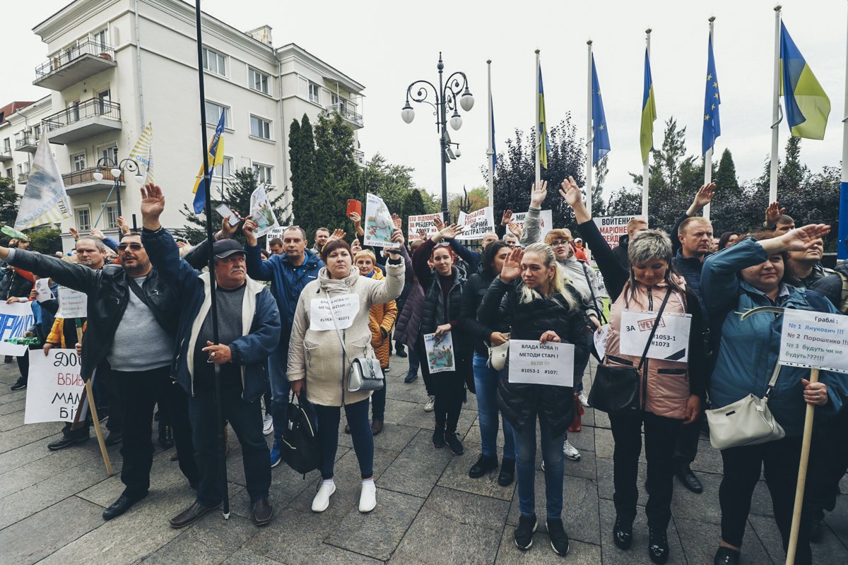 Они просили Зеленского наложить вето на законы номер 1053-1 и 1073
