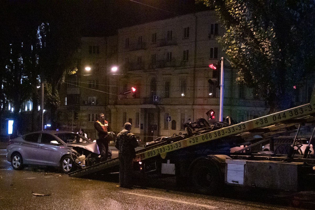 На бульваре Шевченко столкнулись два автомобиля 