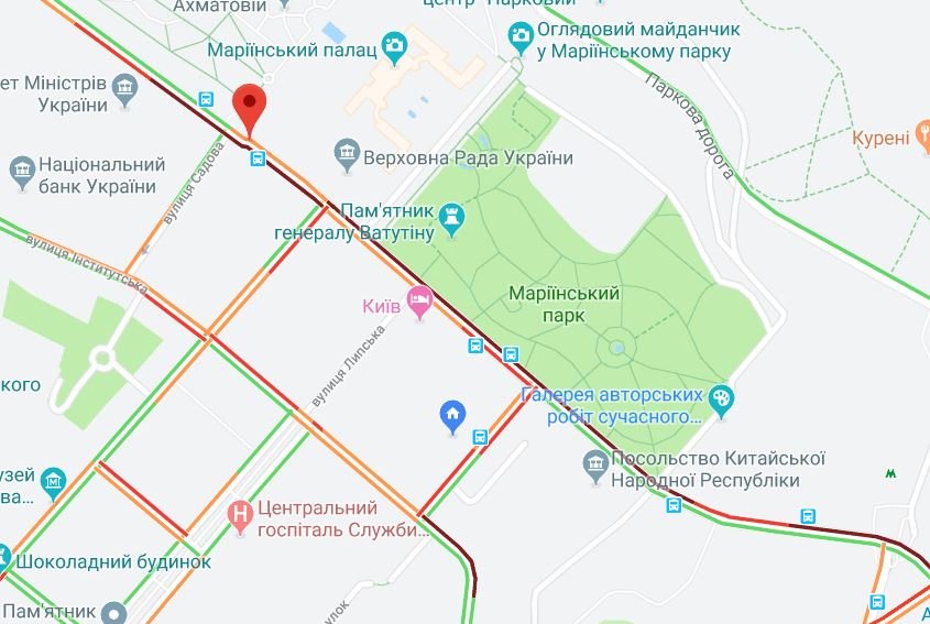 На Грушевского - тянучка, но движение не перекрыто