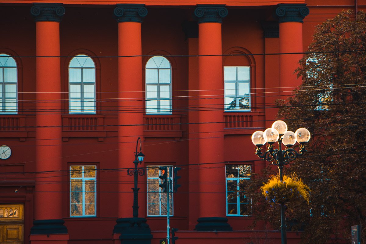 Реставрация длилась несколько месяцев летом Реставрация длилась несколько месяцев летом