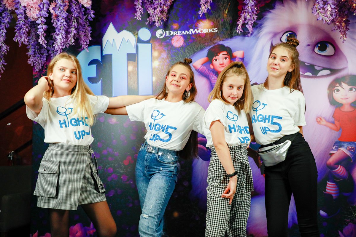 Прекрасные зрительницы нового мульт-шедевра Прекрасные зрительницы нового мульт-шедевра