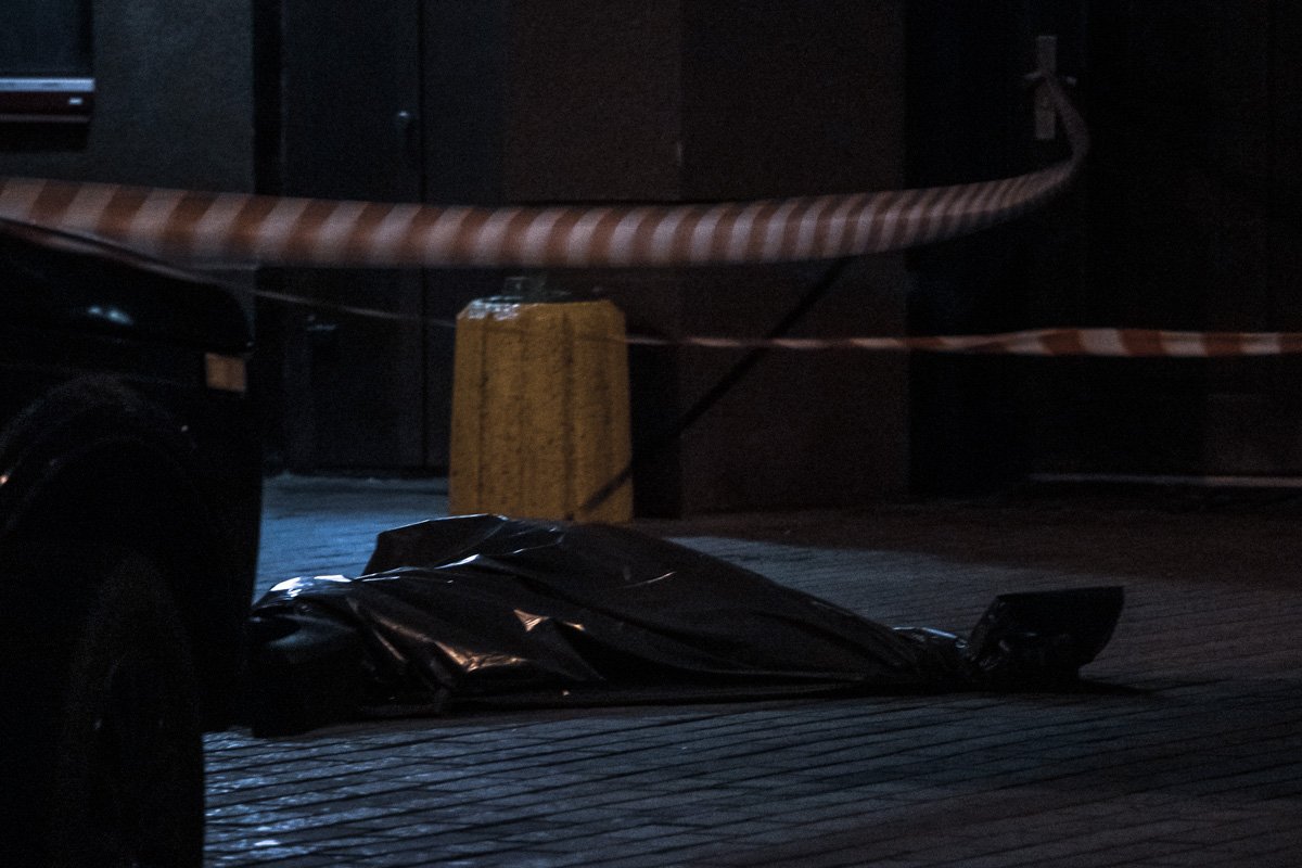 Восьмиклассник выпал с балкона 10 этажа 