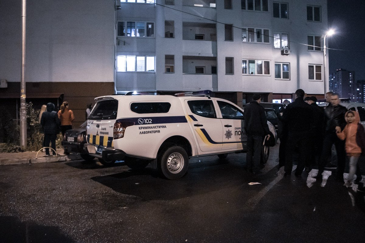 Предварительно, он совершил суицид 