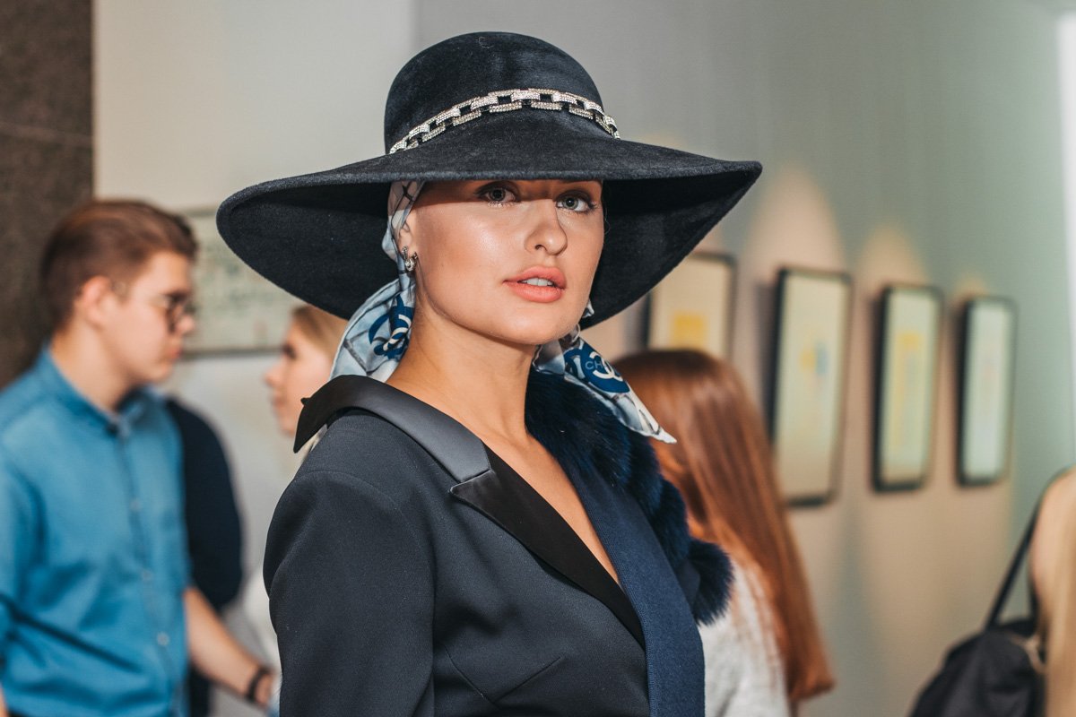 Шикарная Анна Разумовская