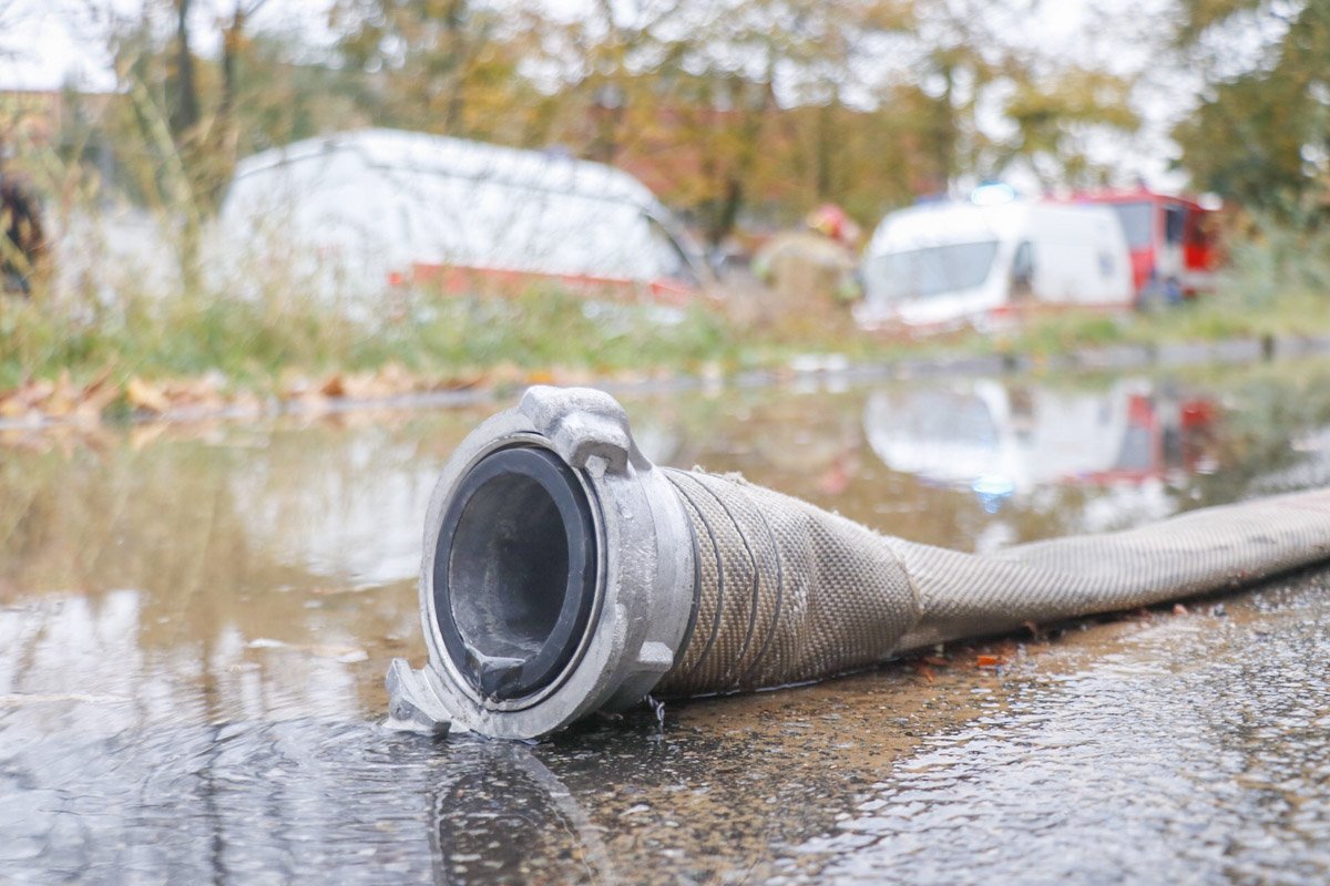 Предварительно, пожар начался из-за ремонтных работ на крыше