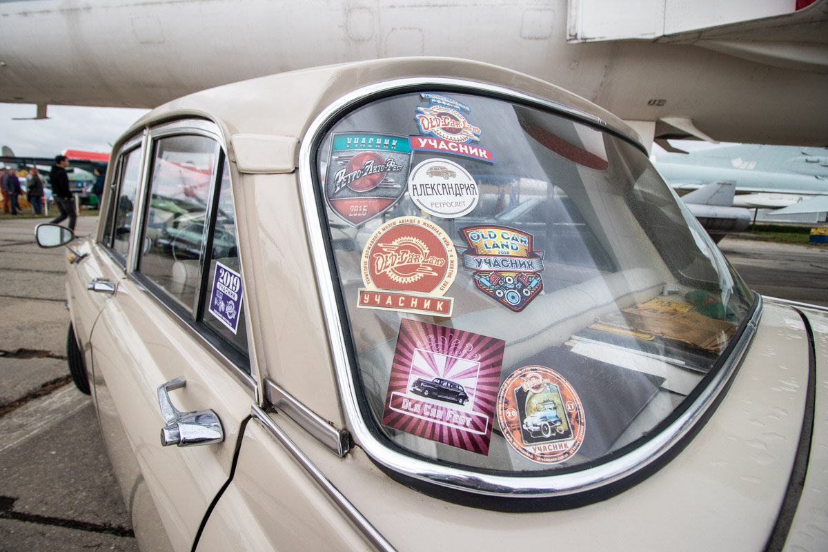 На этом фестивале есть уже заслуженные машины-ветераны предыдущих Old Car Land'ов На этом фестивале есть уже заслуженные машины-ветераны предыдущих Old Car Land'ов