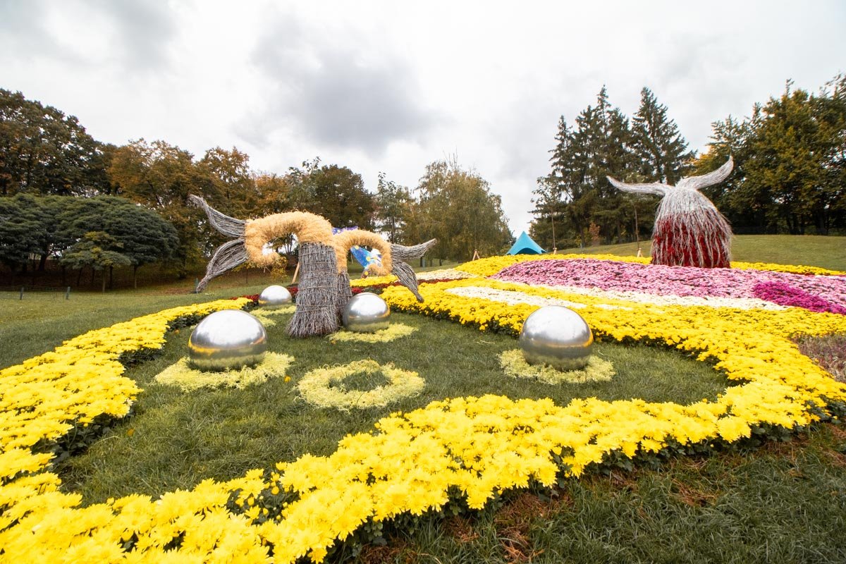 Не упустите возможности посетить отличный фестиваль, который раскрасит ваше настроение в середине осени