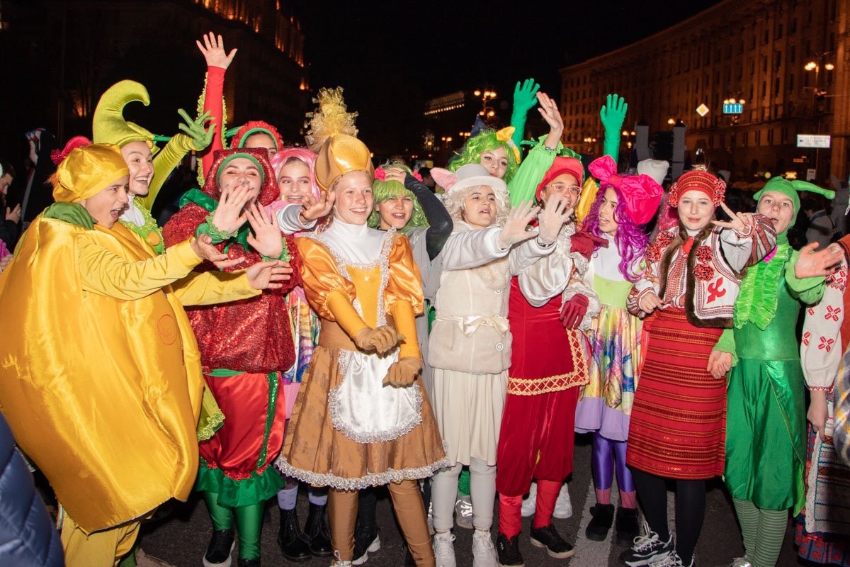 Его участниками стали не только команды-участницы фестиваля, но и детские коллективы