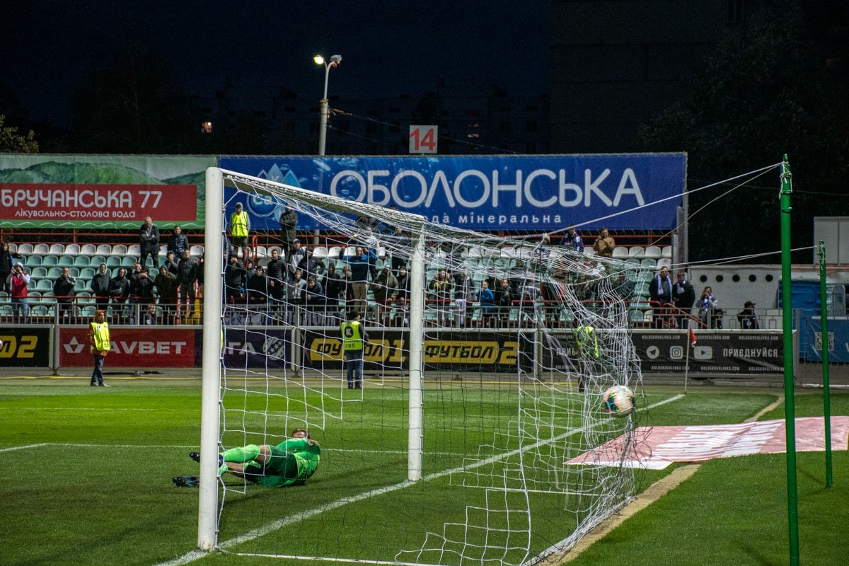 А вот с ударом Вербича голкипер "Колоса" справиться не сумел