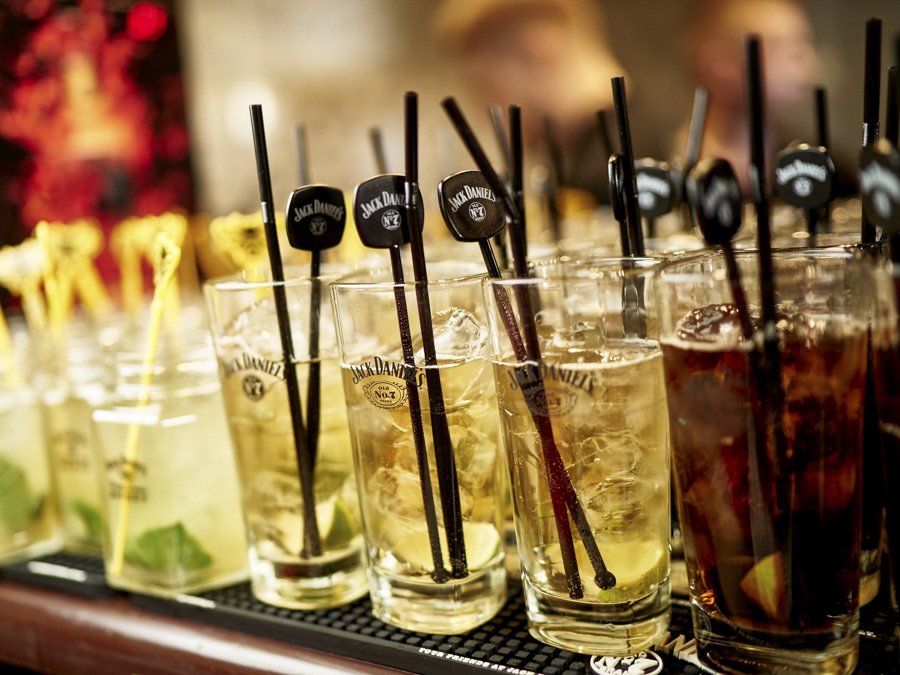 Что за вечеринка без угощений? Что за вечеринка без угощений?