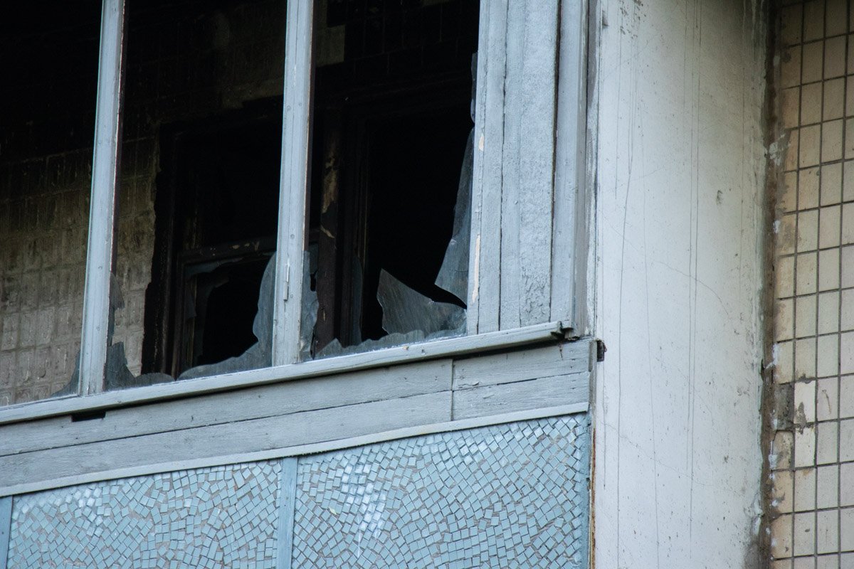 Спасатели эвакуировали пятеро взрослых и двоих детей Спасатели эвакуировали пятеро взрослых и двоих детей