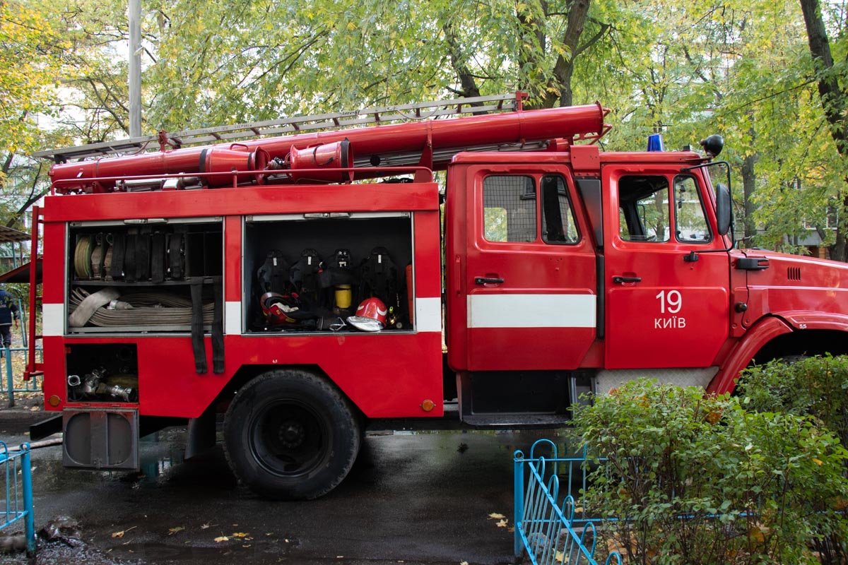 На месте работали медики, патрульные, следственно-оперативная группа и спасатели На месте работали медики, патрульные, следственно-оперативная группа и спасатели