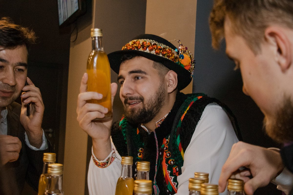 Ну и наливки от настоящих гуцулов можно было попробовать