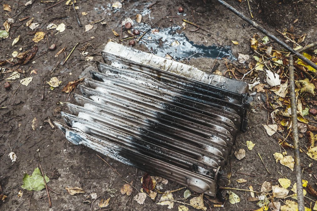 Одна квартира сгорела полностью, во второй пострадал балкон и кухня Одна квартира сгорела полностью, во второй пострадал балкон и кухня