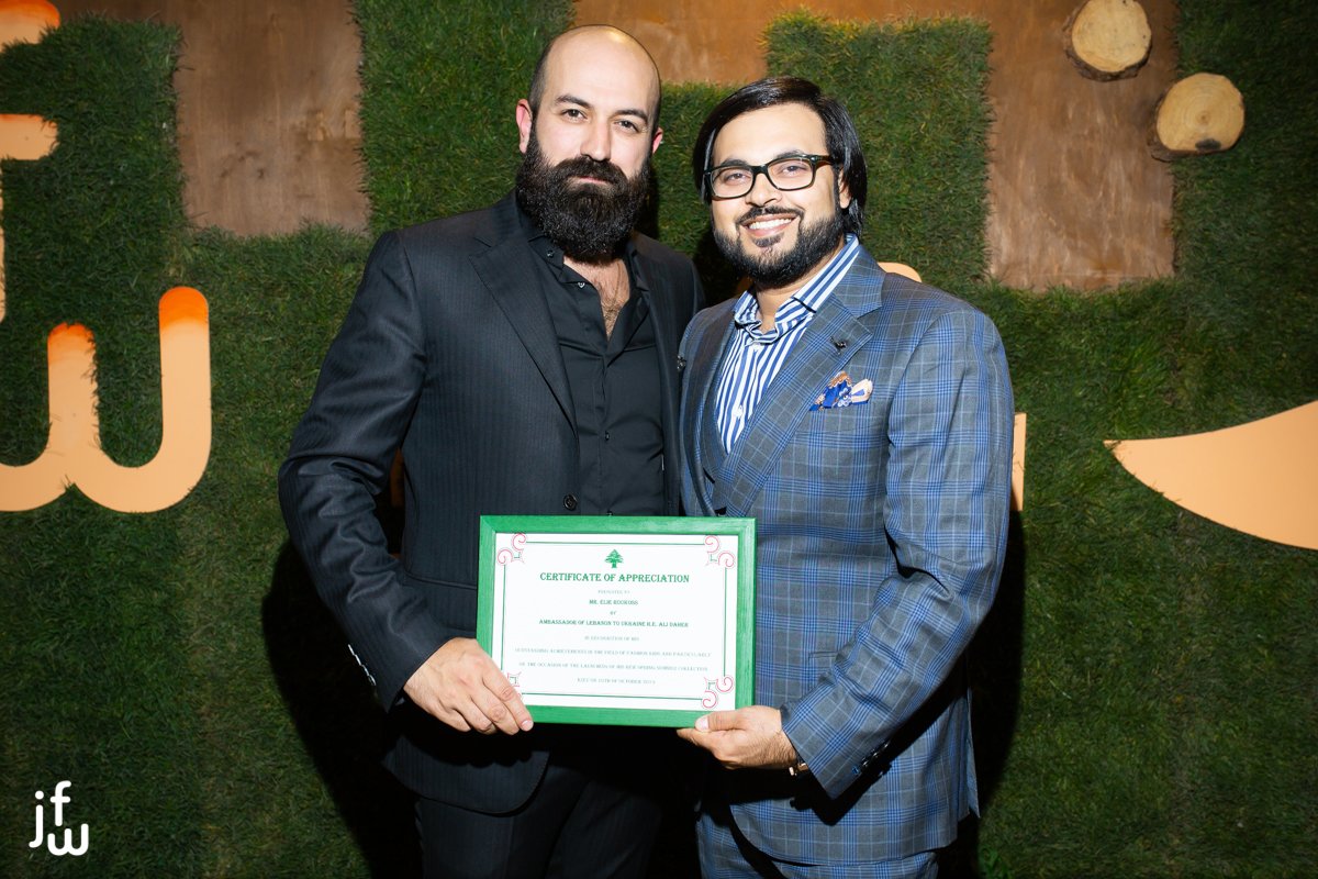 В первый вечер также прошла первая презентация нового бренда от ливанца Элая Рукосса В первый вечер также прошла первая презентация нового бренда от ливанца Элая Рукосса