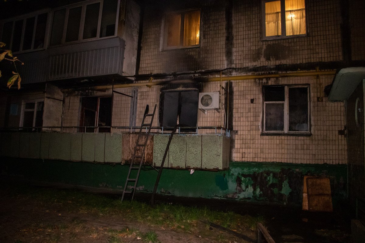 В Киеве на улице Флоренции вспыхнула квартира