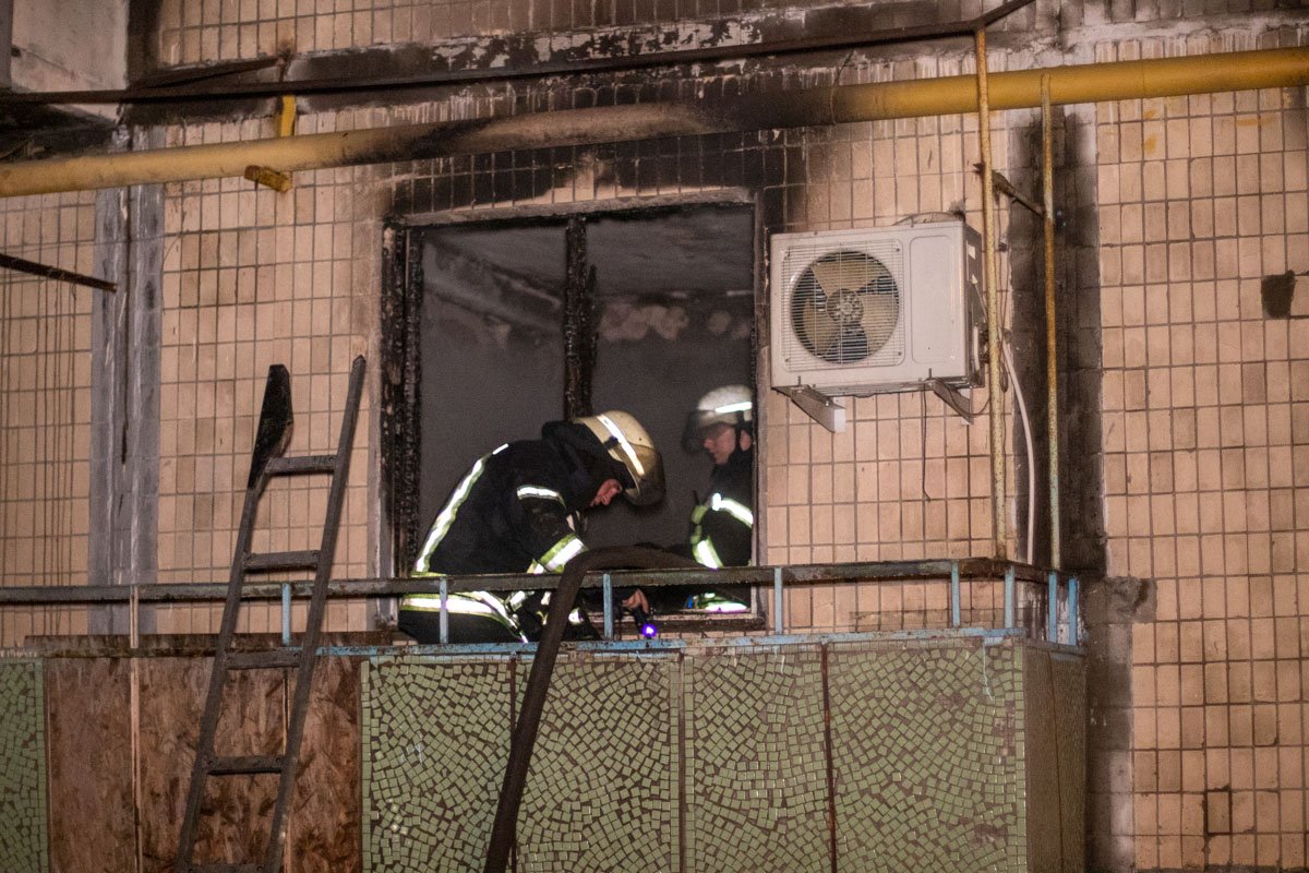 Спустя примерно полчаса с момента вызова пожар удалось ликвидировать