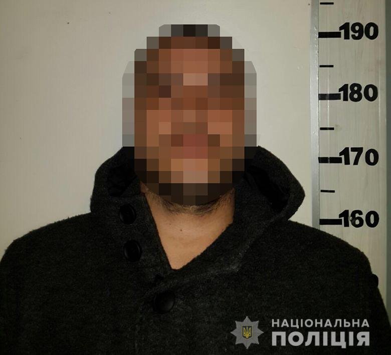 Мужчина "заминировал" мост Патона