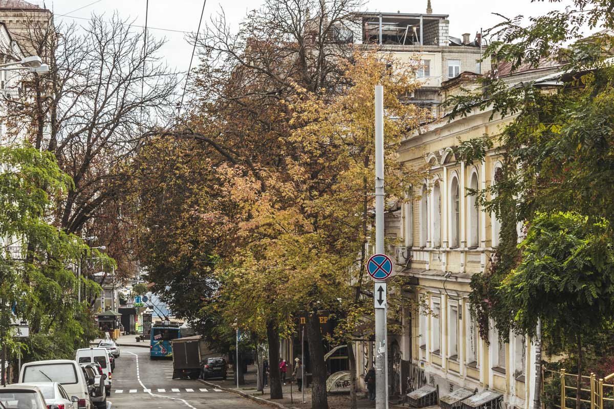 По их мнению, таким образом кто-то решил увеличить площадь своей квартиры, а властям до этого нет никакого дела По их мнению, таким образом кто-то решил увеличить площадь своей квартиры, а властям до этого нет никакого дела