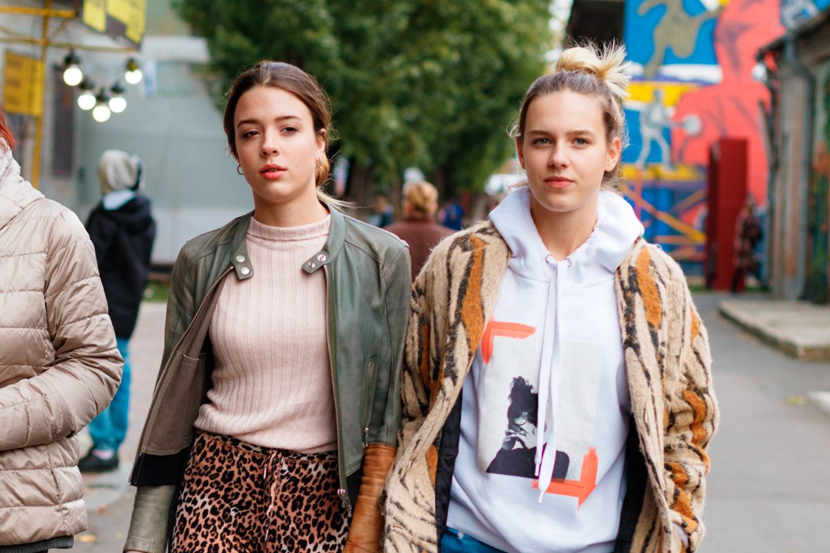 А еще на фестивале было очень легко встретить очень красивых девушек А еще на фестивале было очень легко встретить очень красивых девушек