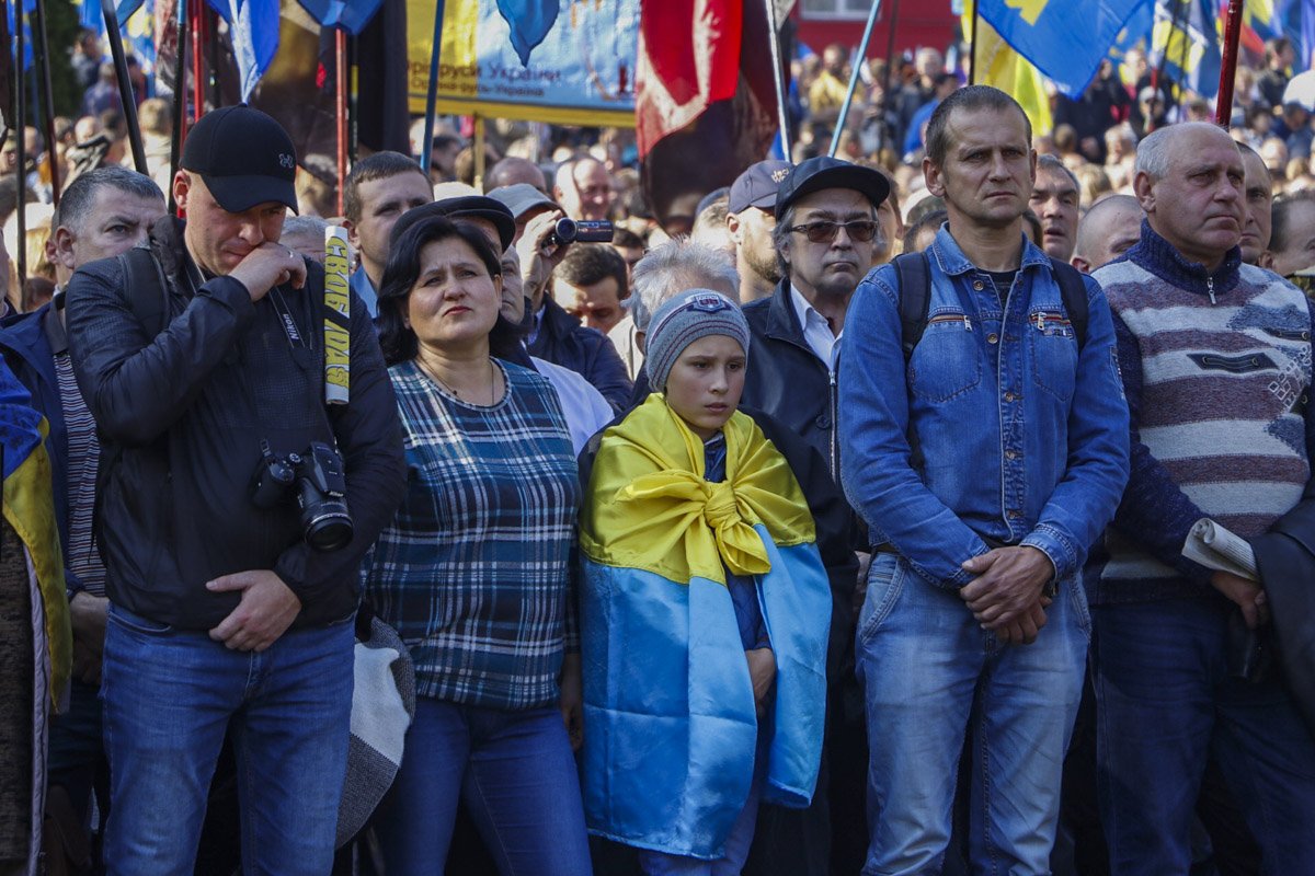 Участники начали собираться у памятника Тараса Шевченко за несколько часов до мероприятия Участники начали собираться у памятника Тараса Шевченко за несколько часов до мероприятия