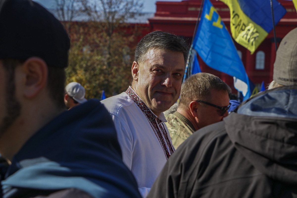 Олег Тягнибок на митинге Олег Тягнибок на митинге