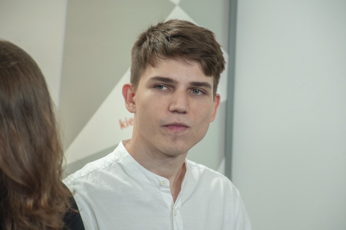 Руководитель академии Windigo Олег Грищенко Руководитель академии Windigo Олег Грищенко