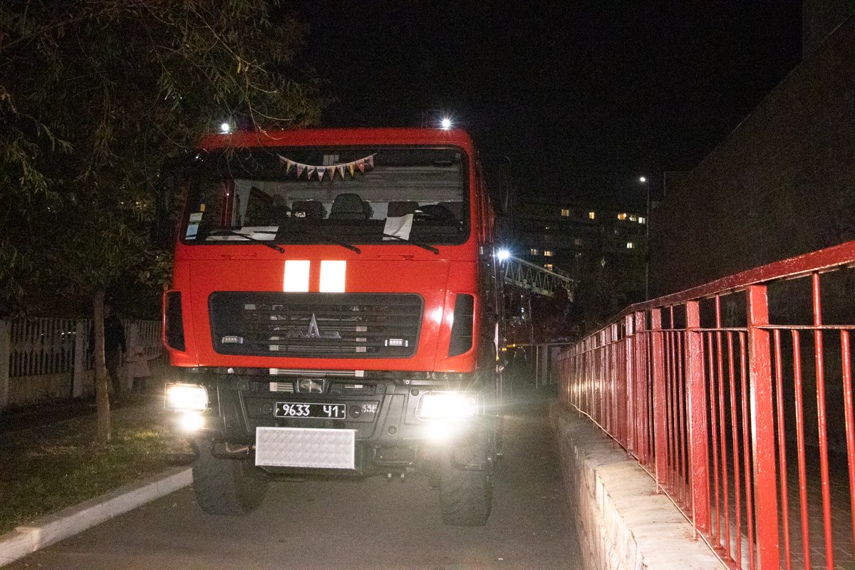 На месте работали 12 единиц техники и 45 человек личного состава