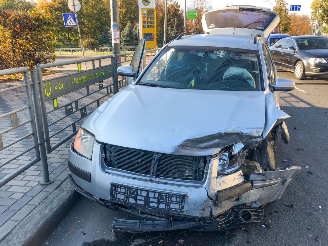 Mazda протаранила такси Uklon 