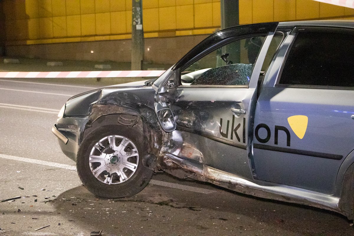 Предварительно, Skoda начала поворачивать со среднего ряда Предварительно, Skoda начала поворачивать со среднего ряда