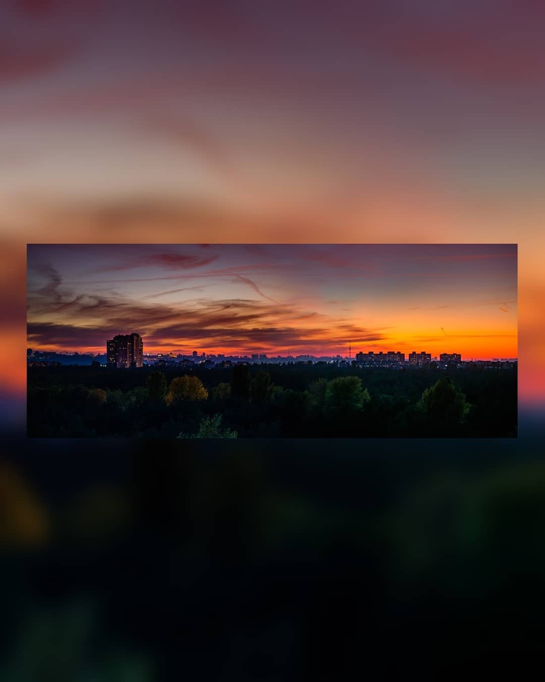 @p_belskyi сделал волшебную панораму заката. Благо, октябрь регулярно создает впечатляющие полотна, подобные этому @p_belskyi сделал волшебную панораму заката. Благо, октябрь регулярно создает впечатляющие полотна, подобные этому