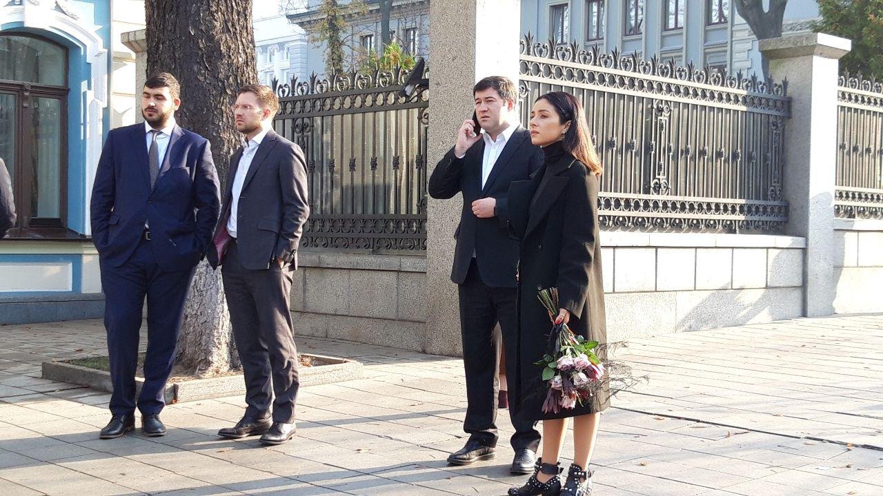 Вместе с Насировым пришла Злата Огневич