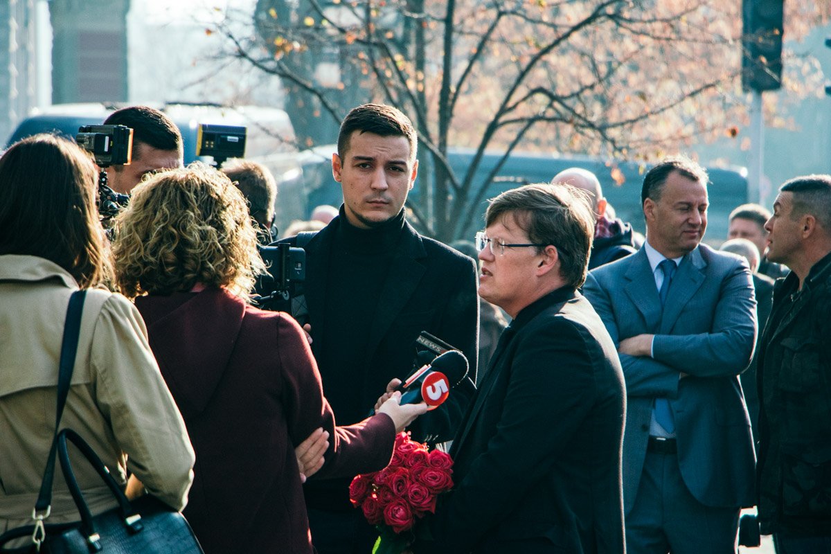 На интересующие прессу вопросы ответили лишь Гриневич, Розенко и Насиров
