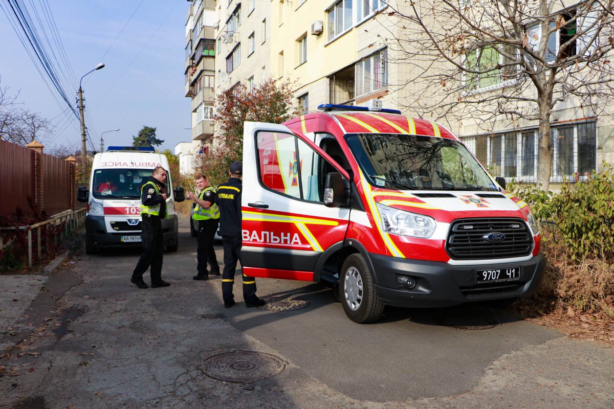 В одной из комнат они обнаружили забившегося в угол кота, который задохнулся от дыма В одной из комнат они обнаружили забившегося в угол кота, который задохнулся от дыма