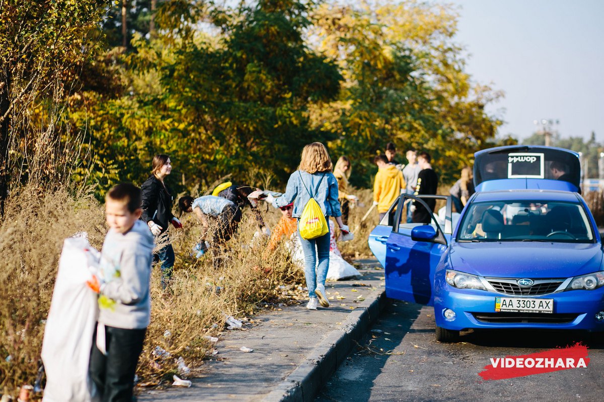 По словам Маши Себовой, ее шокировало количество мусора, которое люди просто бросают после пикников По словам Маши Себовой, ее шокировало количество мусора, которое люди просто бросают после пикников