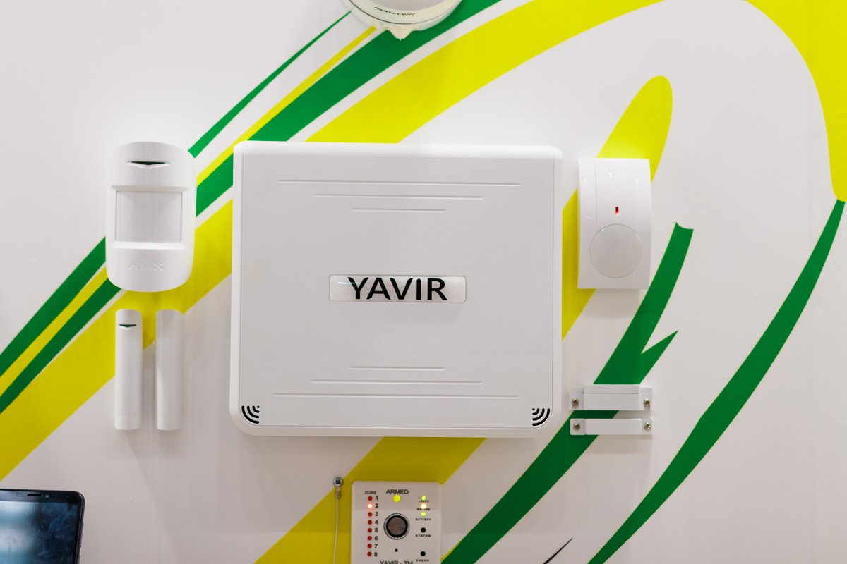 Комплексная система YAVIR HUB PLUS для защиты дома или офиса Комплексная система YAVIR HUB PLUS для защиты дома или офиса