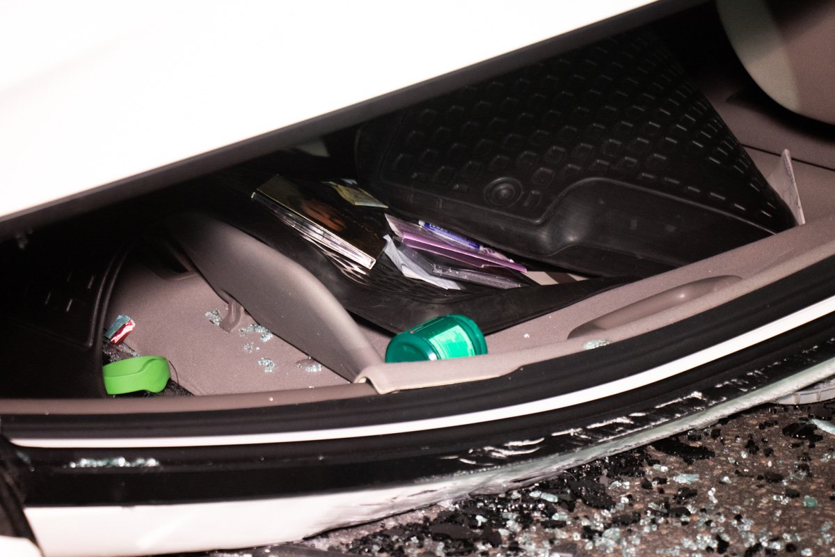 В момент аварии в машине находились две девушки В момент аварии в машине находились две девушки