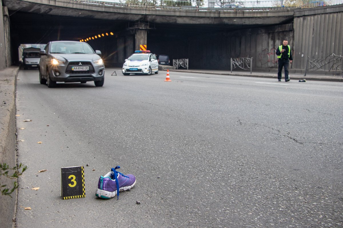 На вид женщине около 60 лет 