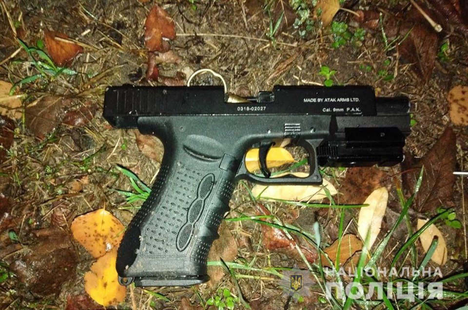 В ходе ссоры мужчина выстрелил своему оппоненту в руку