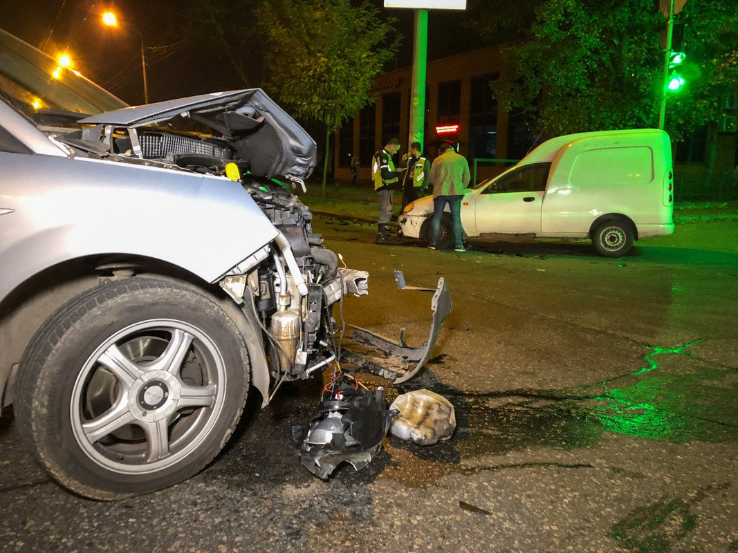 Столкнулись Renault Scenic, Daewoo и байк Yamaha