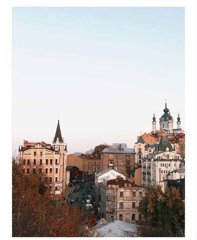 Мы вместе с @tasharostova поздравляем жителей этих домов с началом отопительного сезона