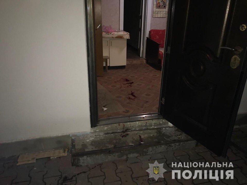 Под Киевом в селе Требухов пожилой мужчина пробрался в дом к соседу, чтобы взорвать там гранату Под Киевом в селе Требухов пожилой мужчина пробрался в дом к соседу, чтобы взорвать там гранату